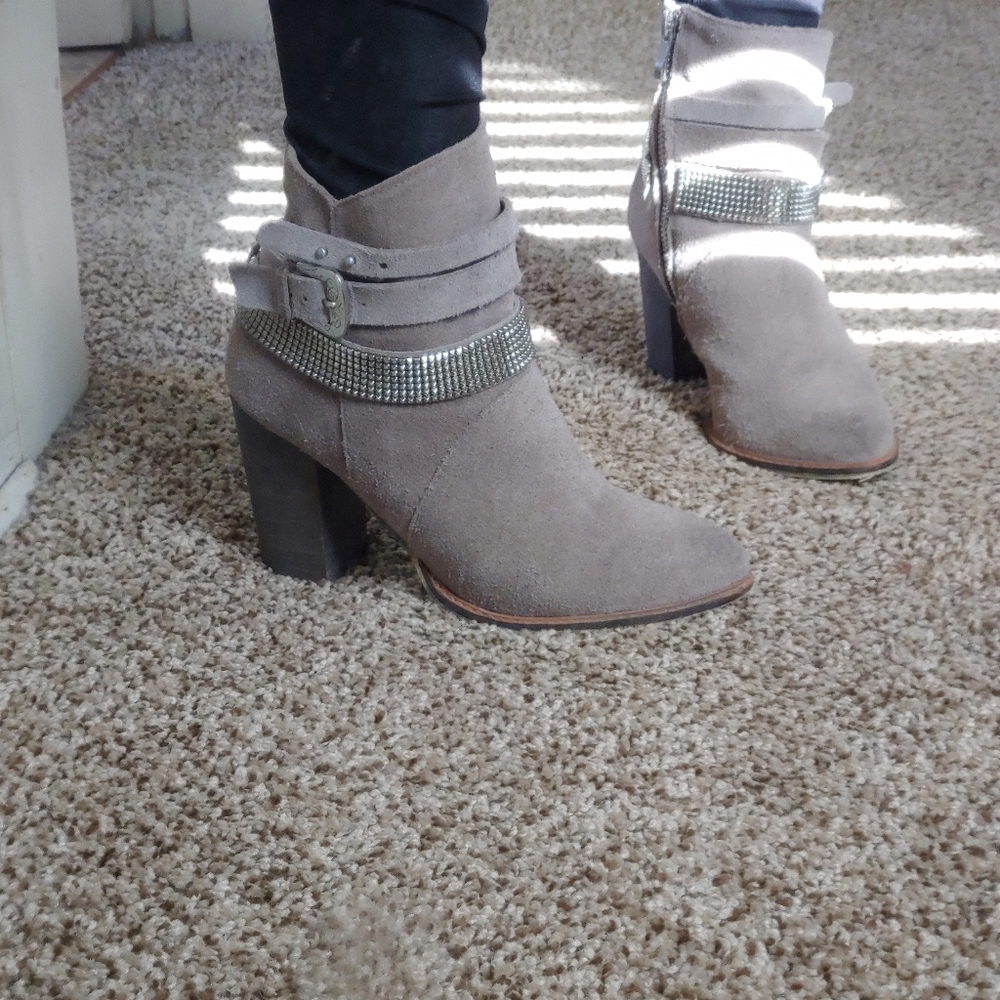 Nine west gray booties